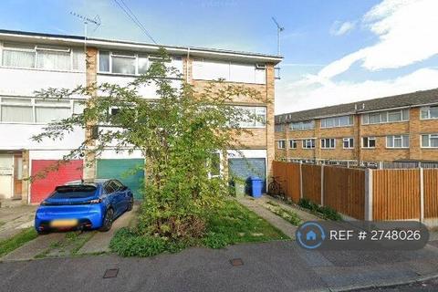 1 bedroom in a house share to rent, Millfield, Sittingbourne, ME10