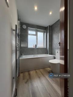 1 bedroom in a house share to rent, Millfield, Sittingbourne, ME10