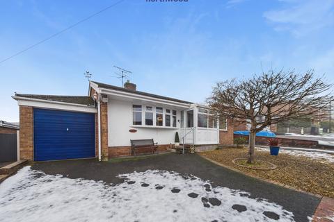 2 bedroom detached bungalow for sale - Pont Adam Crescent, Wrexham, LL14
