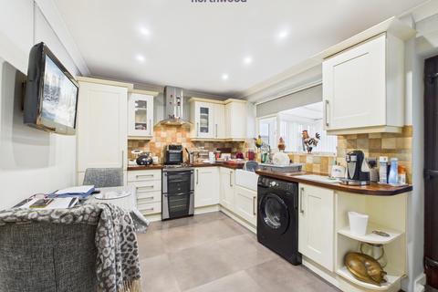 2 bedroom detached bungalow for sale, Pont Adam Crescent, Wrexham, LL14