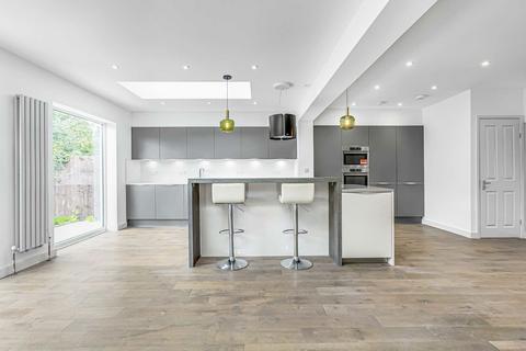 4 bedroom house to rent, Rothesay Avenue, Richmond TW10