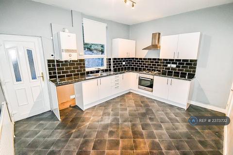 2 bedroom terraced house to rent, Ash Street, Tyldesley, Manchester, M29