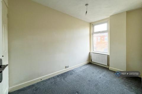 2 bedroom terraced house to rent, Ash Street, Tyldesley, Manchester, M29