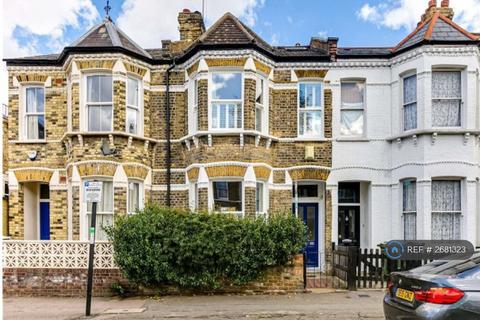 4 bedroom terraced house to rent, Hargwyne Street, London, SW9