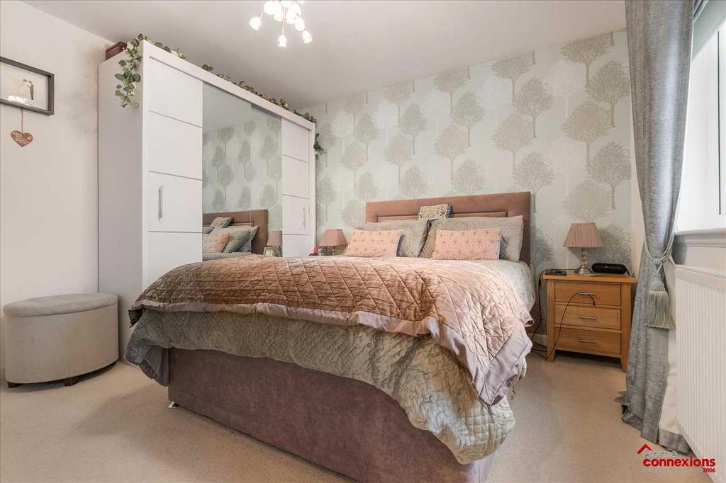 Bedroom One (2)