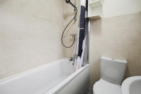 3 bedroom terraced house to rent, Jury Street, Great Yarmouth NR30