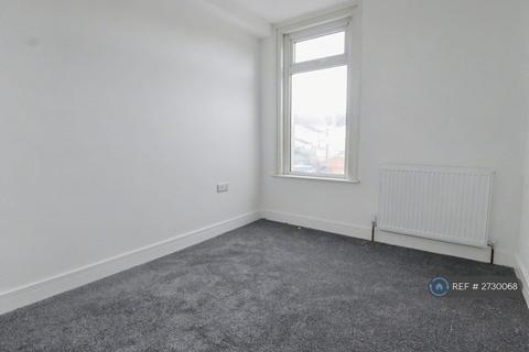 3 bedroom terraced house to rent, Milton Road, Gillingham, ME7