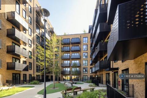 1 bedroom flat to rent, Middle Road, London, W7
