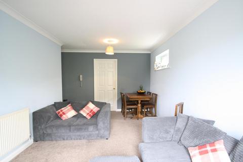 2 bedroom flat to rent, Falkland Rise, Leeds, West Yorkshire, UK, LS17