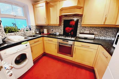 3 bedroom townhouse for sale, Ling Drive, Gainsborough