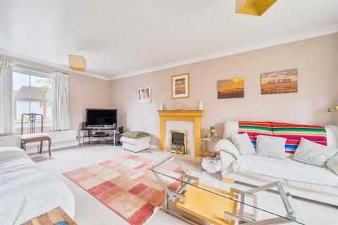 4 bedroom detached house for sale, Teasel Close, Devizes, SN10