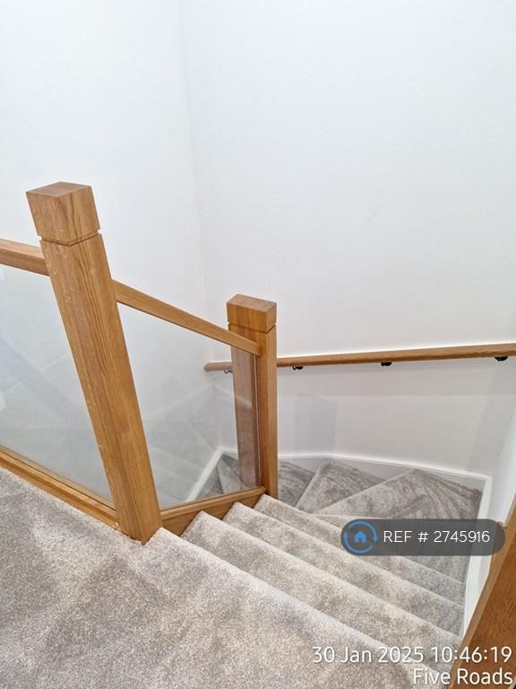 Oak/Glass Stairs