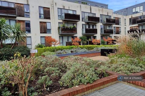 2 bedroom flat to rent, Southdown House, Hove, BN3