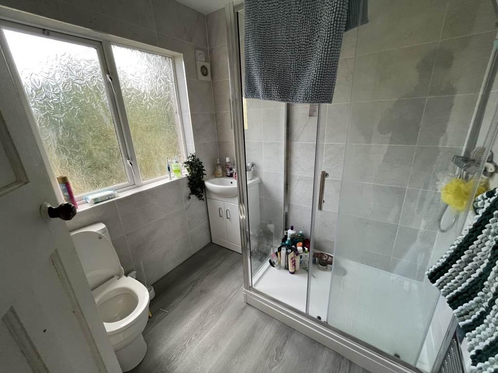 First Floor Shower R