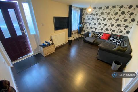 3 bedroom terraced house to rent, Belgrave Parade, Newcastle Upon Tyne, NE4