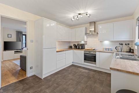 4 bedroom terraced house for sale, Capsey Road, Crawley RH11