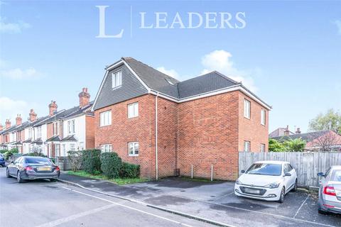 2 bedroom house to rent, Beech Road, Southampton, SO15