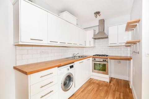 2 bedroom flat to rent, Melbourne Yard, Crystal Palace, London, SE19