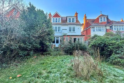 3 bedroom flat for sale, Arlington Road, Eastbourne