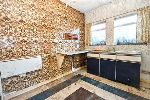 3 bedroom flat for sale, Arlington Road, Eastbourne