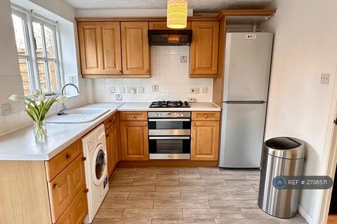 2 bedroom terraced house to rent, Hither Farm Road, London, SE3