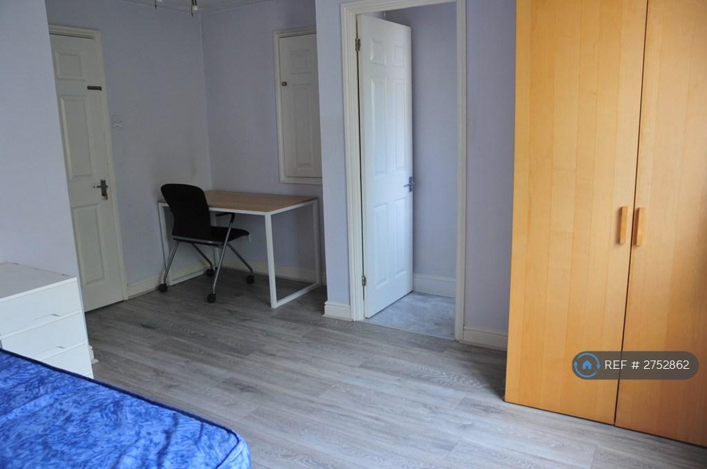 Bedroom 5 With Ensuite