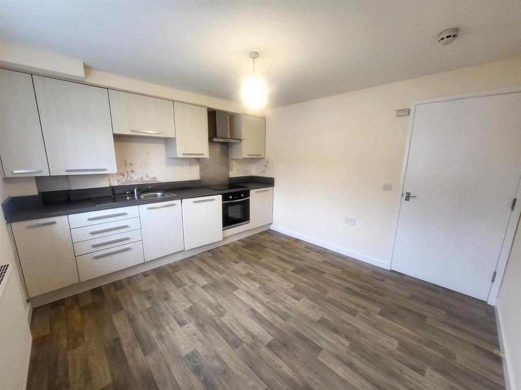 Open Plan Kitchen/ Diner Pic 1