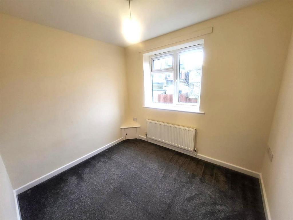 Bedroom 2 Pic 1