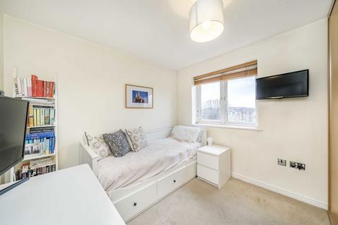 2 bedroom flat for sale, Garratt Lane, London SW18