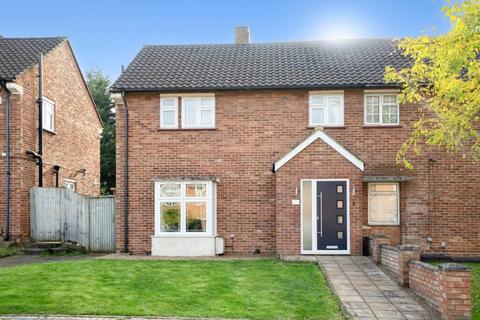 3 bedroom terraced house to rent, Ellement Close, Pinner