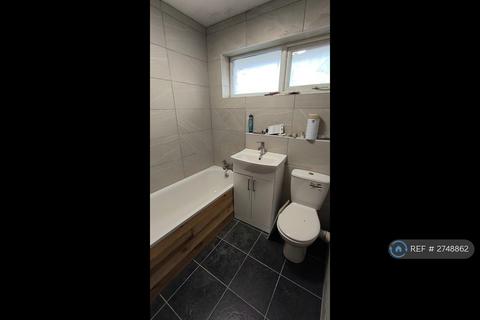 2 bedroom terraced house to rent, Bannister Close, Greenford, UB6