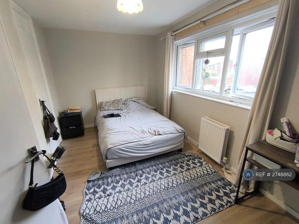 Bedroom Alternate View