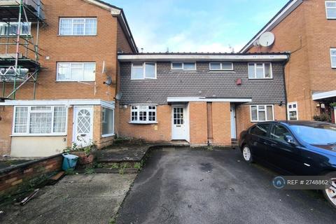 2 bedroom terraced house to rent, Bannister Close, Greenford, UB6