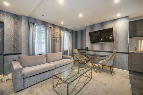 undefined, Welbeck Street, London W1G