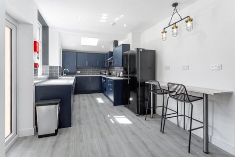 undefined, Adelaide Road, L7 8SQ,