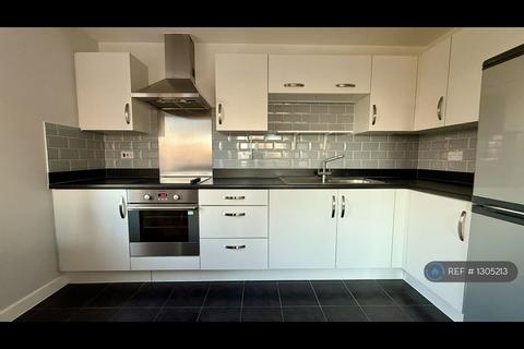 2 bedroom flat to rent, Clydesdale Way, Belvedere, DA17