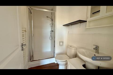 2 bedroom flat to rent, Clydesdale Way, Belvedere, DA17