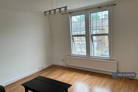 2 bedroom flat to rent, Clarence Road, Croydon, CR0