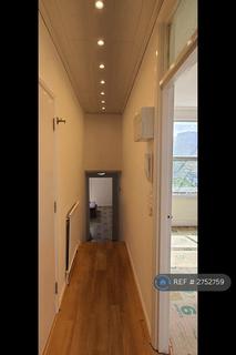 2 bedroom flat to rent, Clarence Road, Croydon, CR0