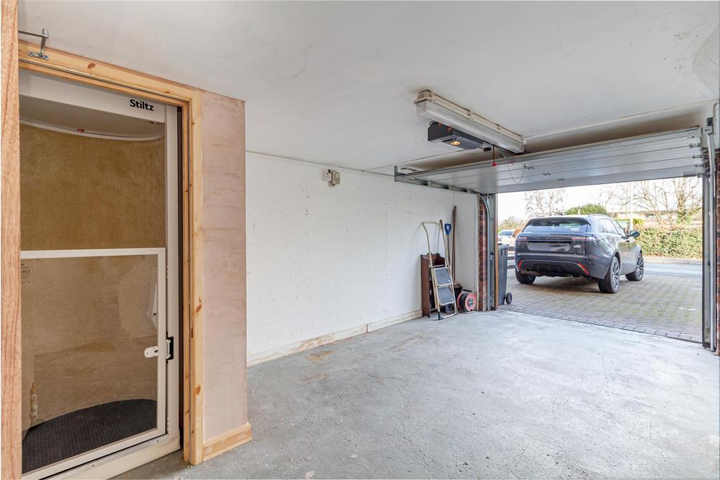 Garage-2.jpg