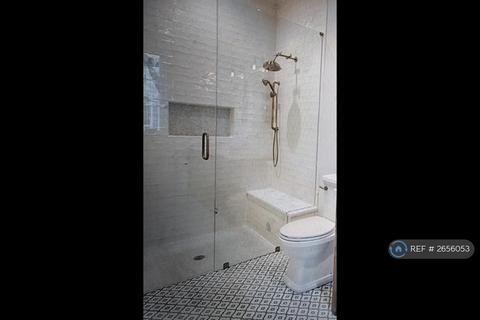 1 bedroom in a house share to rent, Ham Park Road, Stratford, E15