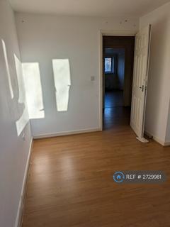 2 bedroom flat to rent, Station Road, Birchington, CT7
