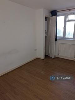 2 bedroom flat to rent, Station Road, Birchington, CT7