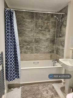 Studio to rent, Kingston Road, New Malden, KT3