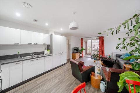 2 bedroom apartment for sale, Adenmore Road, London