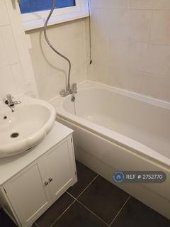2 bedroom flat to rent, Croftfoot, Glasgow, G44