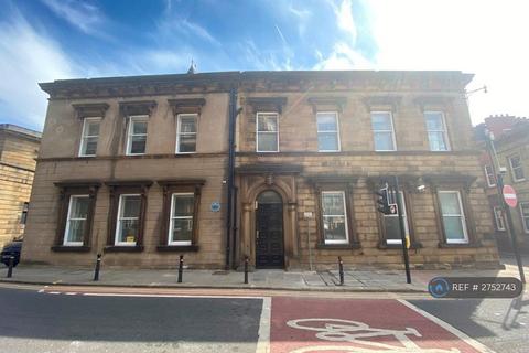 1 bedroom flat to rent, King Street, Wakefield, WF1