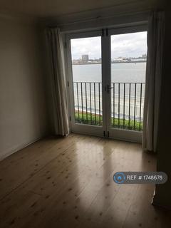 2 bedroom flat to rent, Bywater House, London, SE18