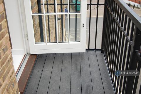 2 bedroom flat to rent, Ranyard Court, London, SE11