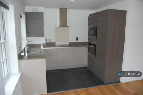 2 bedroom flat to rent, Ranyard Court, London, SE11
